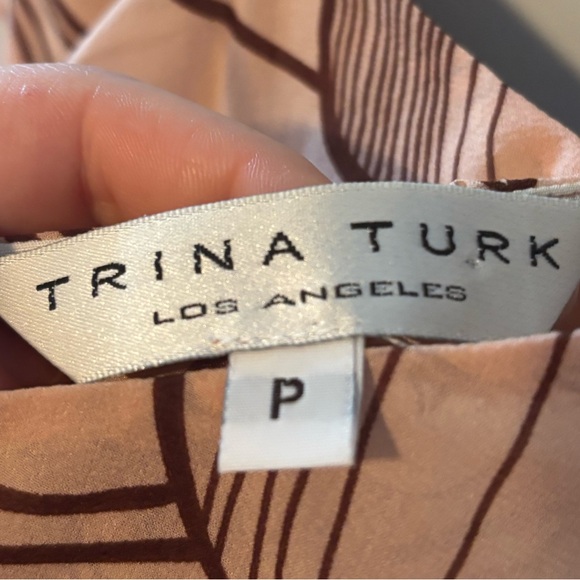 Y2K Silk Trina Turk Pink Floral One Shoulder Asymmetrical Top XS Petite - Picture 7 of 7